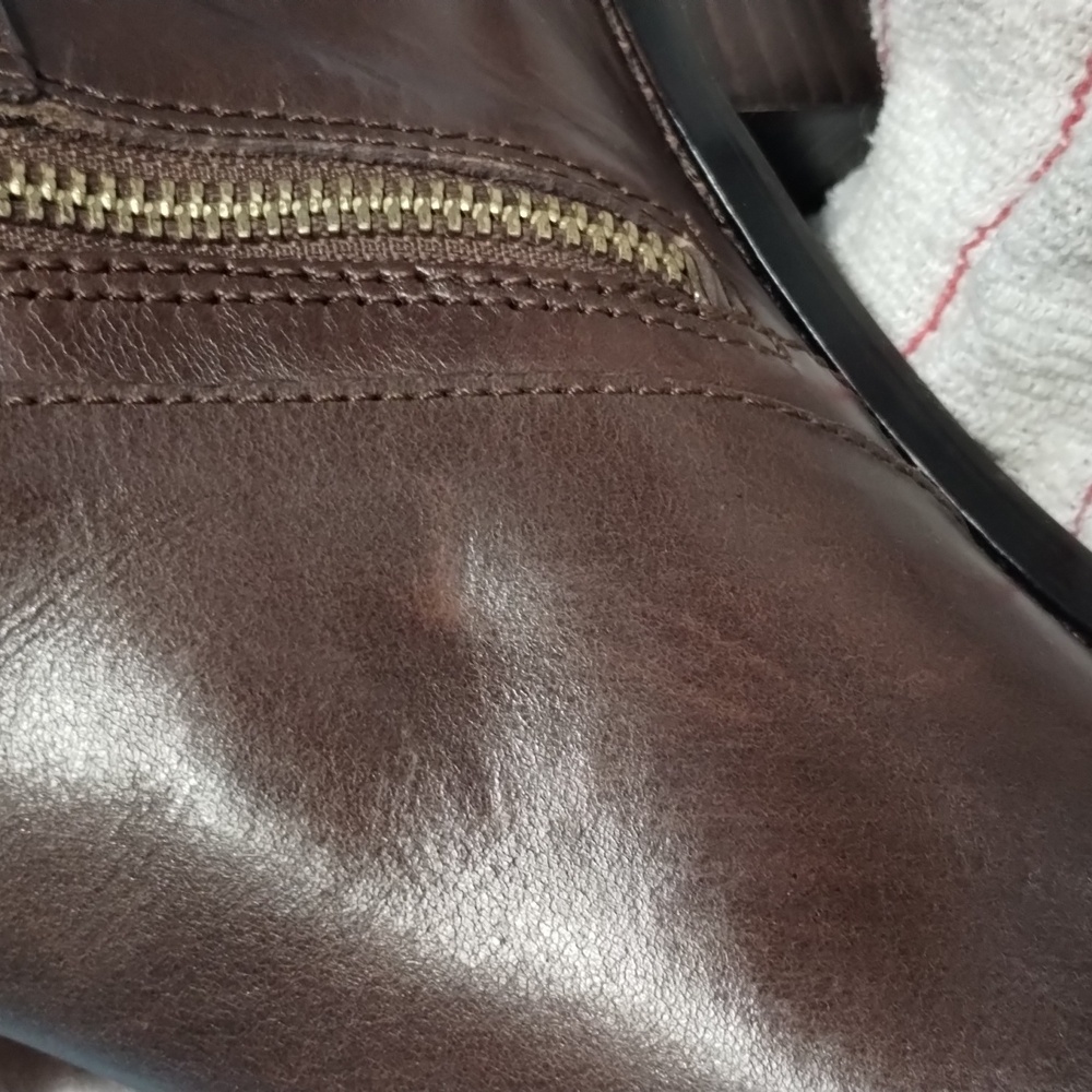 Michael Kors Elegant Brown Knee-High Boots - Picture 8 of 8